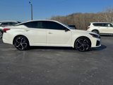Used 2024 Nissan Altima 2.5 SR w/ SR Premium Package image 4