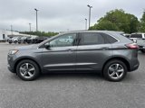 Used 2022 Ford Edge SEL w/ Convenience Package image 4