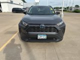 Used 2019 Toyota RAV4 LE image 3