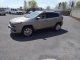 Used 2017 Jeep Cherokee Overland w/ Technology Group image 2