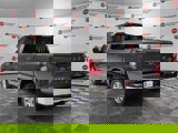Used 2018 Nissan Titan SV image 3