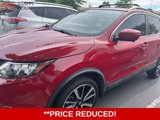 Used 2017 Nissan Rogue Sport SL image 2