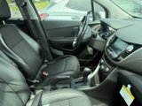 Used 2020 Chevrolet Trax LT w/ LT Convenience Package image 4