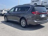 Used 2023 Chrysler Pacifica Limited image 5