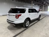 Used 2016 Ford Explorer XLT image 6