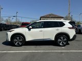 Used 2023 Nissan Rogue SL w/ SL Premium Package image 3