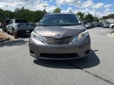 Used 2016 Toyota Sienna LE image 2