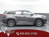 Used 2018 Toyota Highlander XLE image 2