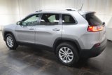 Used 2019 Jeep Cherokee Latitude w/ Popular Appearance Group image 6