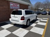 Used 2006 Toyota Highlander 4WD V6 w/ 3rd Row image 3