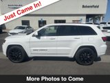 Used 2021 Jeep Grand Cherokee Laredo X image 2