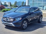 Used 2017 Mercedes-Benz GLC 300 4MATIC image 2