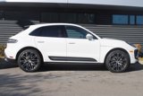 Certified 2024 Porsche Macan image 5