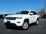 Used 2018 Jeep Grand Cherokee Laredo image 3