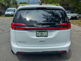 Used 2024 Chrysler Pacifica Touring-L image 5