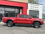 Used 2022 Toyota Tacoma TRD Off-Road image 2
