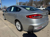 Used 2019 Ford Fusion SE image 5