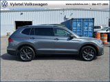 Used 2022 Volkswagen Tiguan SE image 2