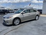 Used 2014 Toyota Avalon Limited image 2