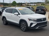 Used 2023 Volkswagen Taos SE image 3