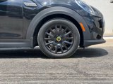 Certified 2022 MINI Cooper SE image 3