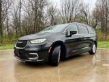 Used 2022 Chrysler Pacifica Touring-L image 2