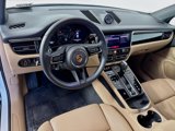 Certified 2024 Porsche Macan image 4