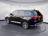 Used 2018 Mitsubishi Outlander SEL image 3