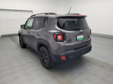 Used 2016 Jeep Renegade Latitude image 5