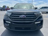 Certified 2020 Ford Explorer XLT w/ Equipment Group 202A image 3