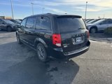 Used 2017 Dodge Grand Caravan SXT image 5
