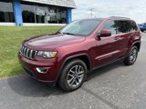 Used 2019 Jeep Grand Cherokee Laredo w/ Security & Convenience Group image 2