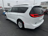 Used 2022 Chrysler Pacifica Touring-L image 3