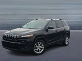 Used 2017 Jeep Cherokee Latitude image 1