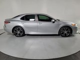 Used 2018 Toyota Camry SE w/ Moonroof Package image 3