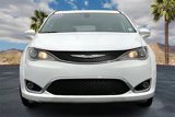 Used 2017 Chrysler Pacifica Touring-L image 3