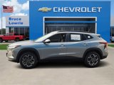 New 2025 Chevrolet Trax LT w/ LT Convenience Package image 2
