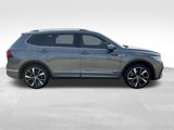 Used 2022 Volkswagen Tiguan SEL R-Line image 6