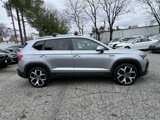 Used 2022 Volkswagen Taos SEL image 2