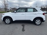 Used 2023 Hyundai Venue SE image 3