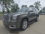Used 2017 GMC Yukon Denali image 3