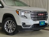 Certified 2022 GMC Terrain SLT w/ Tech Package image 2