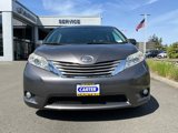 Used 2015 Toyota Sienna XLE image 3