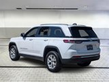 Used 2023 Jeep Grand Cherokee Limited image 3