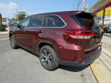 Used 2017 Toyota Highlander Plus image 6