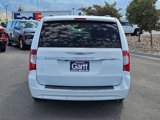 Used 2014 Chrysler Town & Country Touring-L w/ Driver Convenience Group image 4