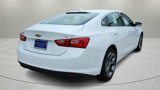 Used 2023 Chevrolet Malibu LT image 3