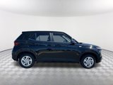 New 2025 Hyundai Venue SE image 4