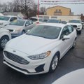 Used 2020 Ford Fusion SE image 2