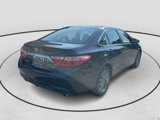 Used 2017 Toyota Camry SE image 5